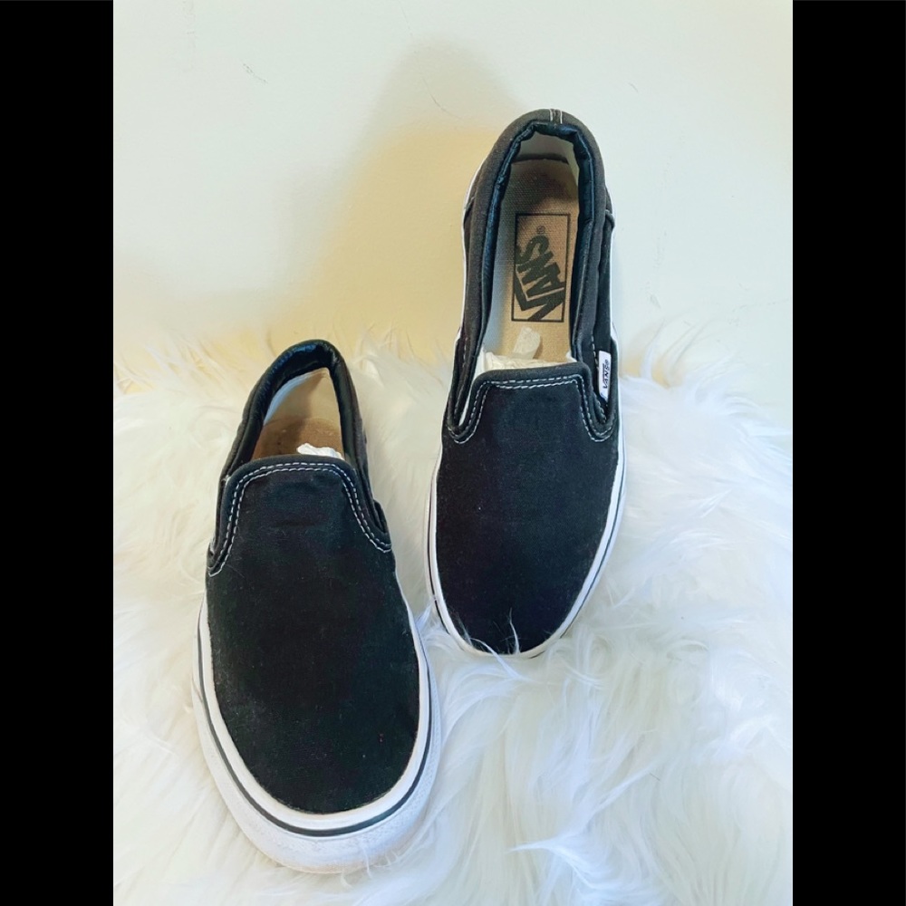 Vans Shoes Classic Black Slip On Low Top Women’s Size 5